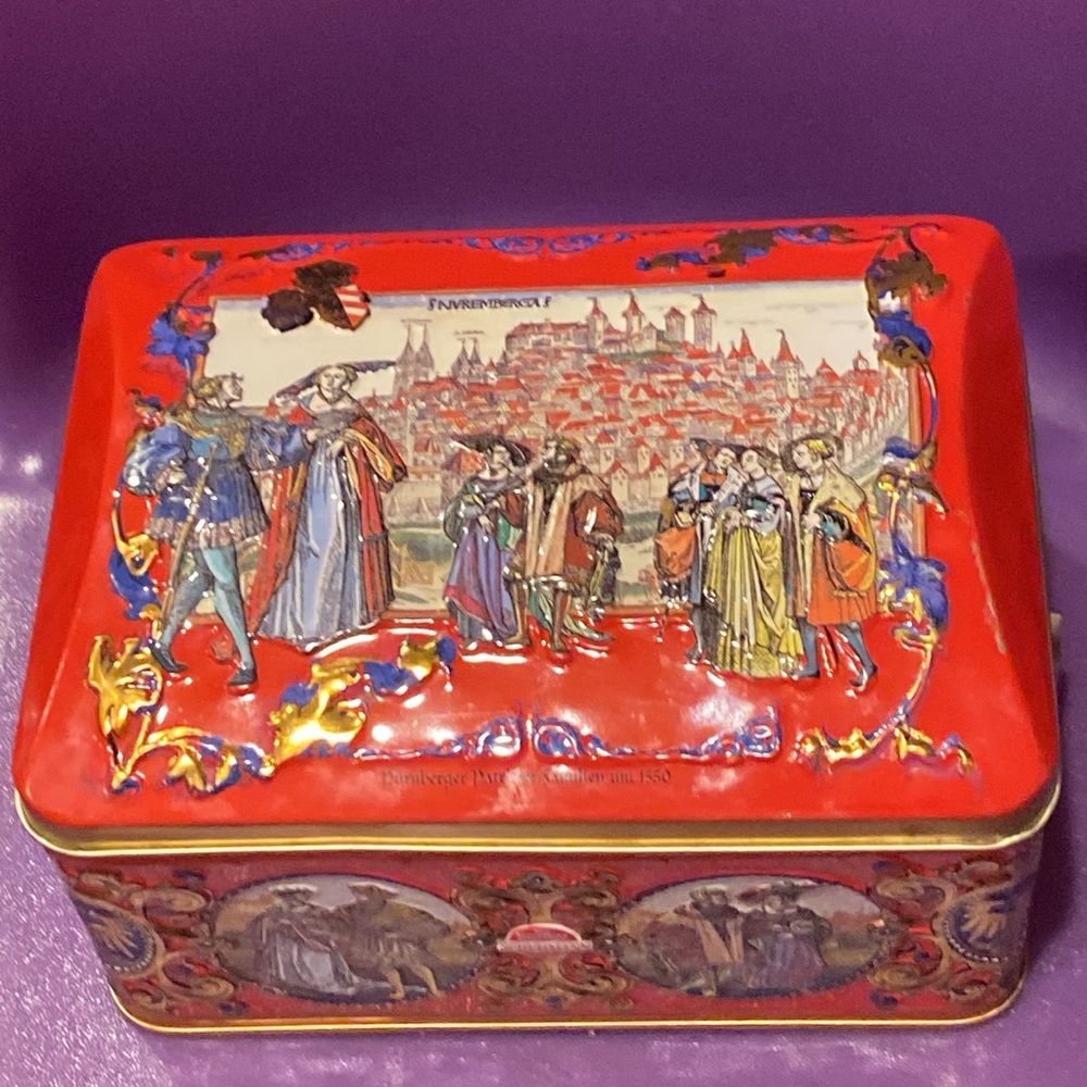 Musical Tin - Red Empty Box NURNBERG GERMANY Christmas music Rudolf the Red Nose